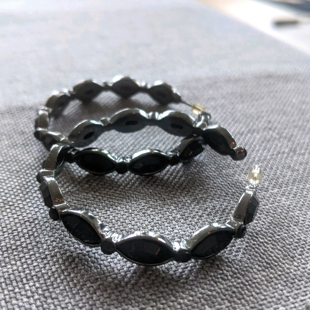 🖤 Free w/purchase! 🖤
